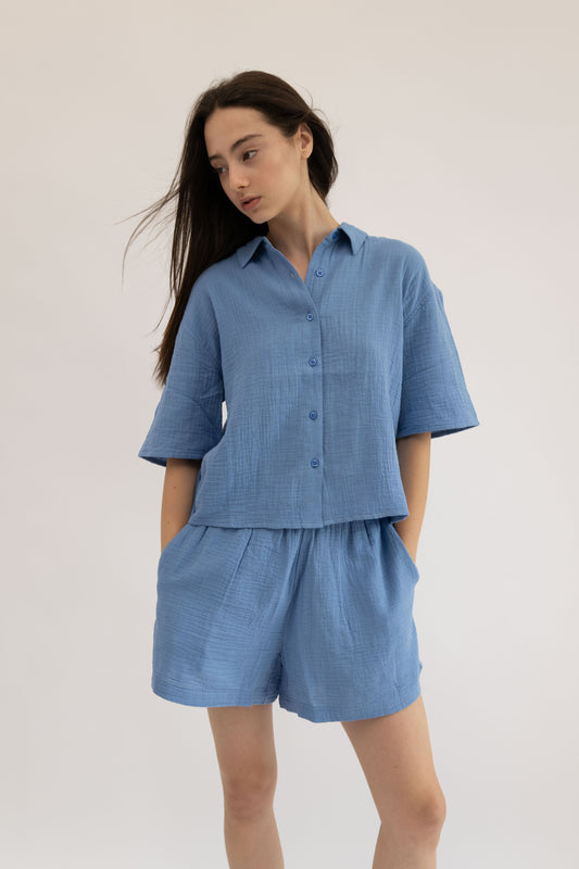 MAUI - BLUE SHORT SLEEVE BUTTON DOWN TOP