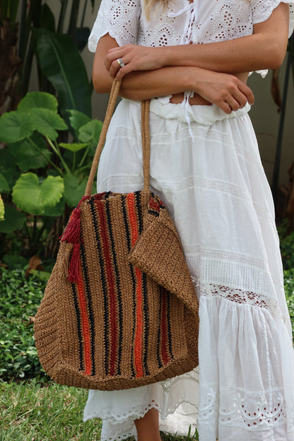 GOLDIE - oversized raffia tote