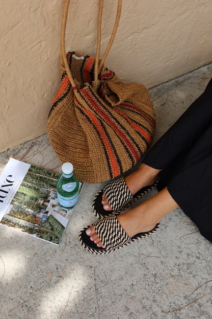 GOLDIE - oversized raffia tote