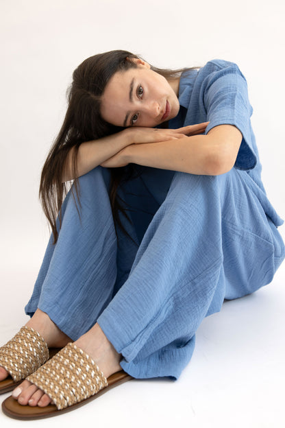 MAUI - BLUE SHORT SLEEVE BUTTON DOWN TOP