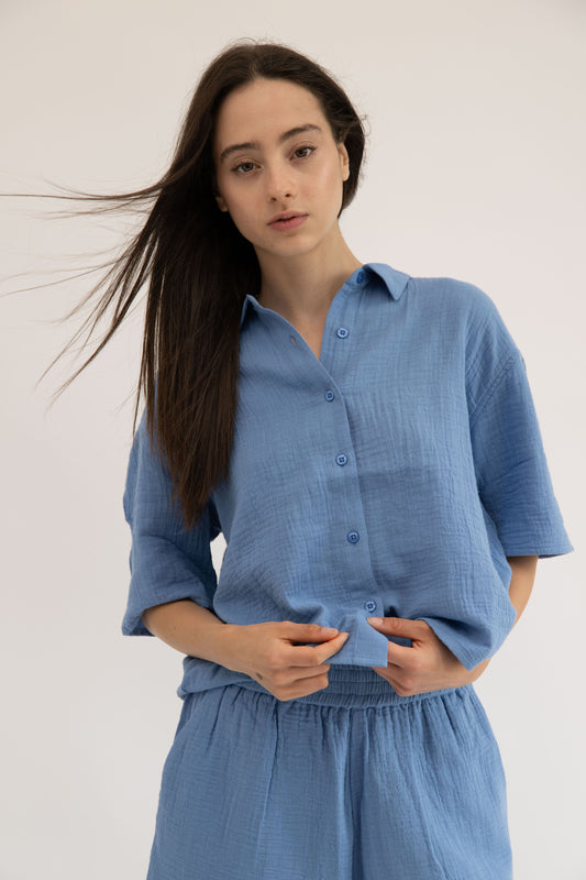 MAUI - BLUE SHORT SLEEVE BUTTON DOWN TOP