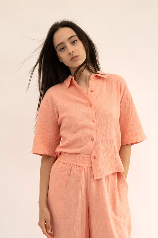 MAUI - CORAL SHORT SLEEVE BUTTON DOWN TOP