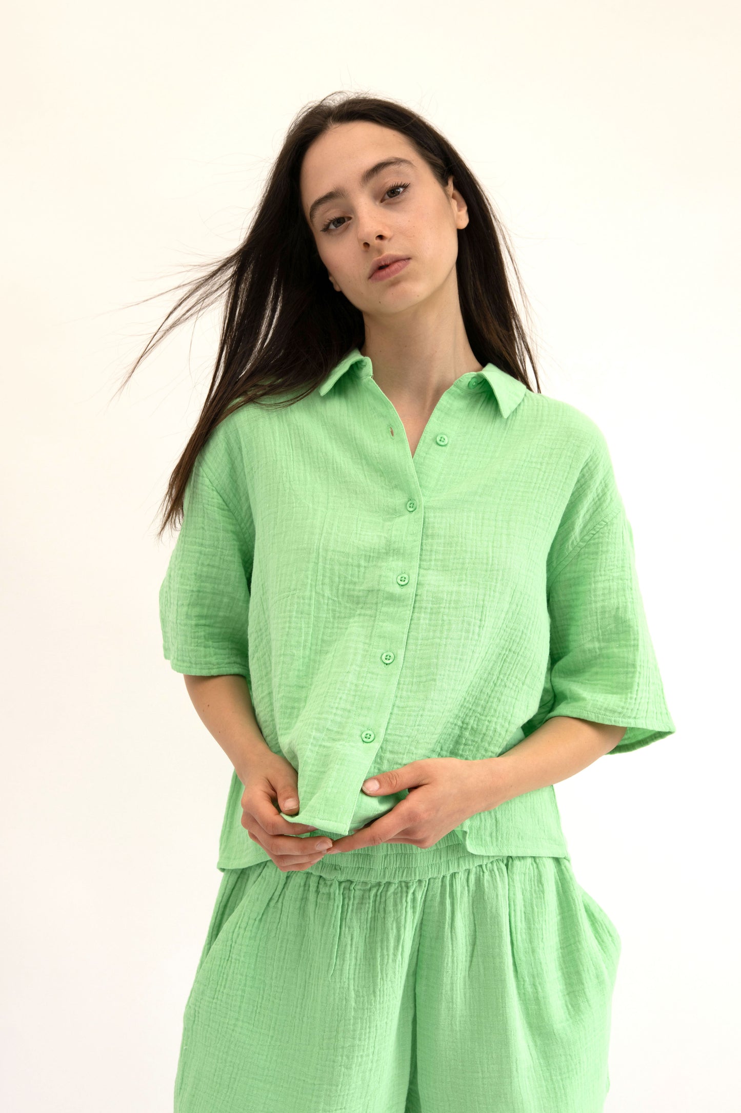 MAUI - LIME SHORT SLEEVE BUTTON DOWN TOP