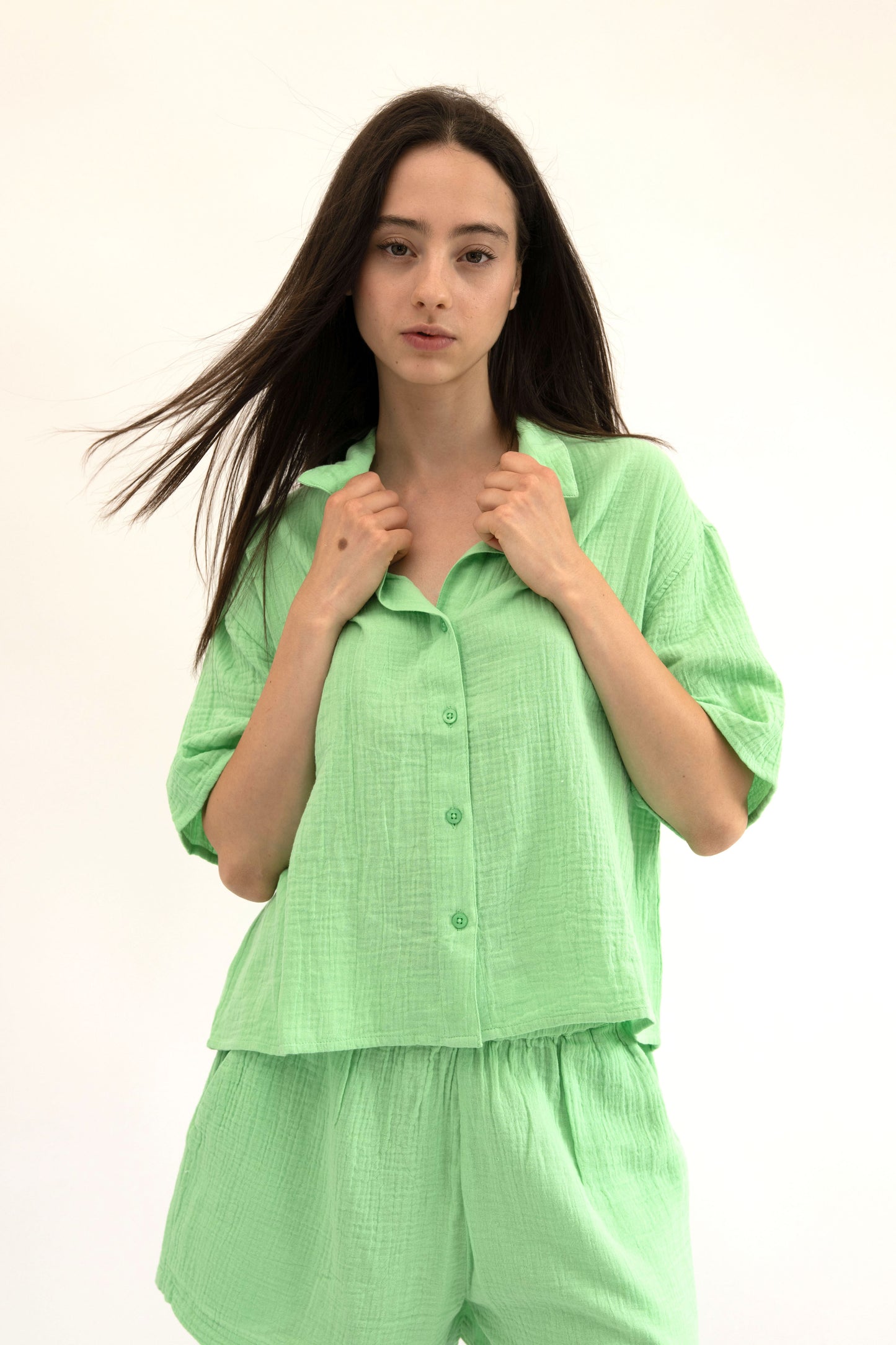 MAUI - LIME SHORT SLEEVE BUTTON DOWN TOP