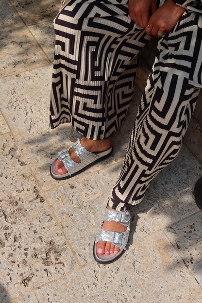 SANTIAG0 - SILVER metallic woven leather footbed buckle slide