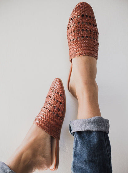 LILY-COGNAC handwoven leather mules